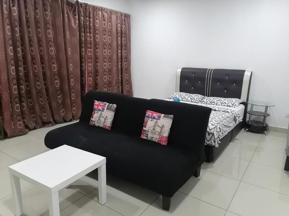 Wellness Homestay 13 @ Trefoil setia city Apartment in Selangor, Malaysia