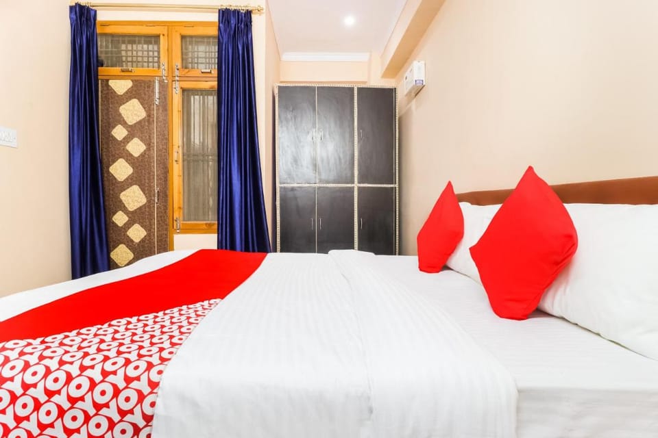 Hotel O by OYO Kalawati Palace Hotel in Lucknow