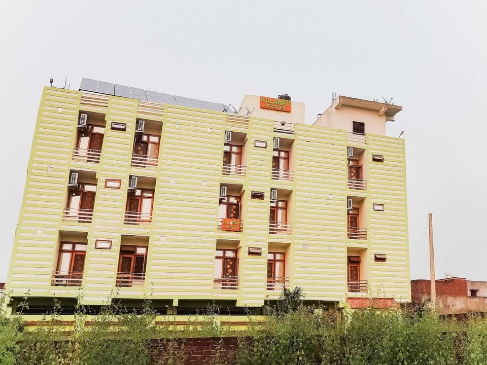 Hotel O by OYO Kalawati Palace Hotel in Lucknow