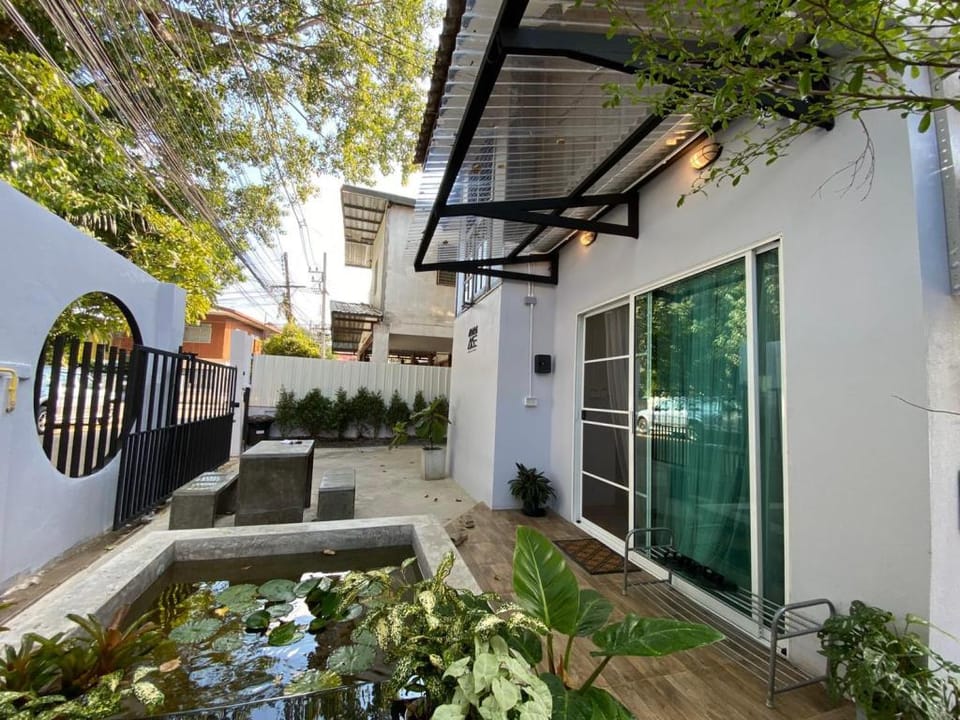 MINI-ME HOME : Calm & Cozy Entire Home in Old-City Vacation rental in Chiang Mai