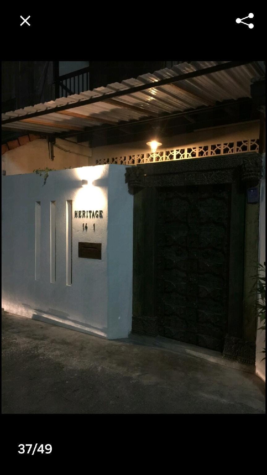 Charming Old Lanna Style House, Near Thapae Gate Apartment in Chiang Mai