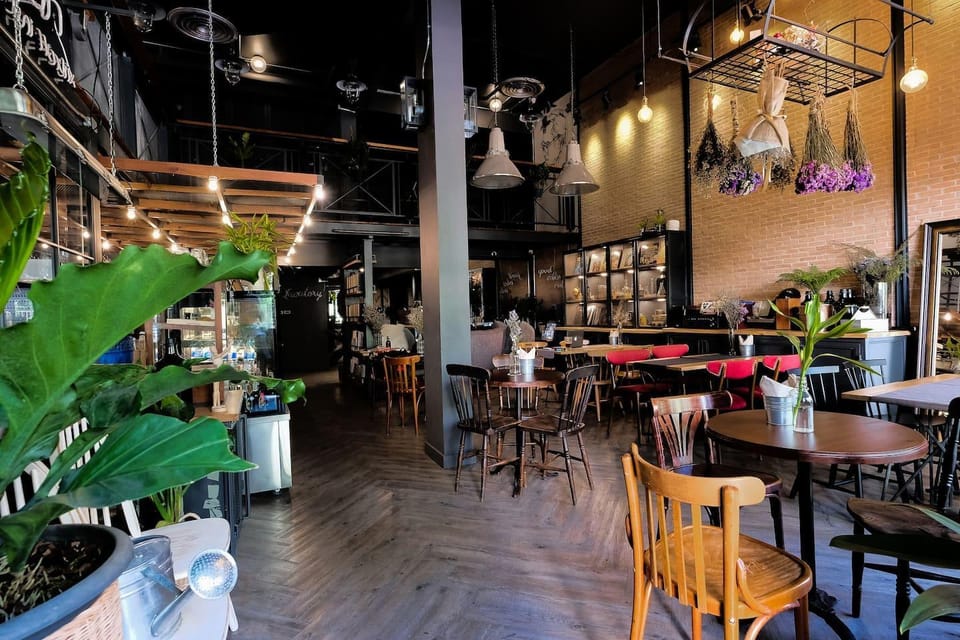 35SQM Room with Terrace near Night Bazaar Apartment in Chiang Mai