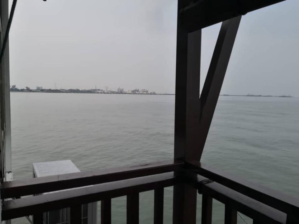 Deluxe Full Sea View Water Chalet Private Unit PD Villa in Port Dickson