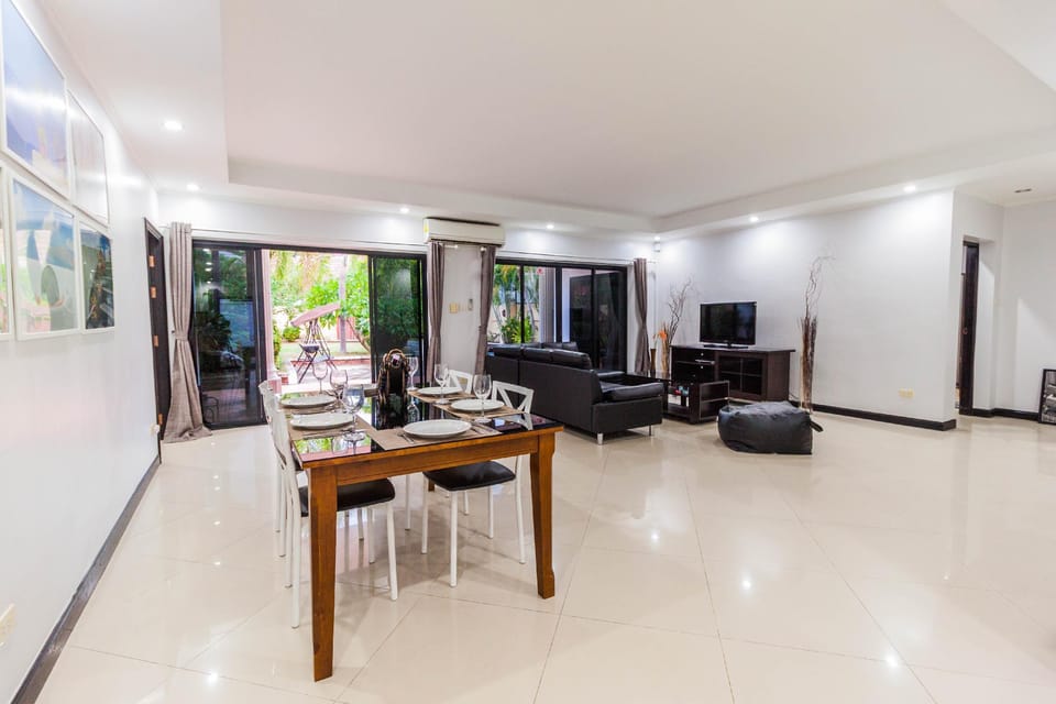 Pattaya high-end single-family villa Villa in Pattaya City