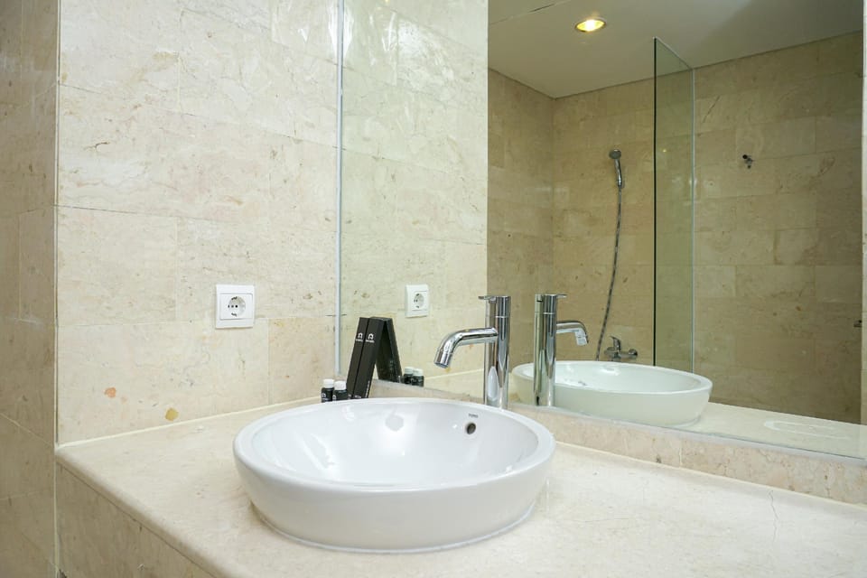Stunning 2BR at The Masterpiece Apt By Travelio Apartment in South Jakarta City