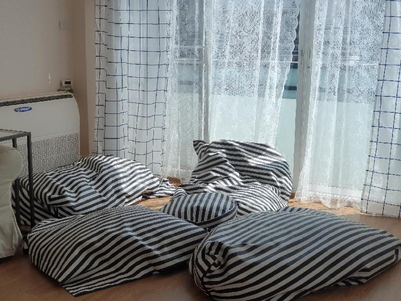 fourBR townhouse above 7-11, MRT, Super Convenient Vacation rental in Bangkok