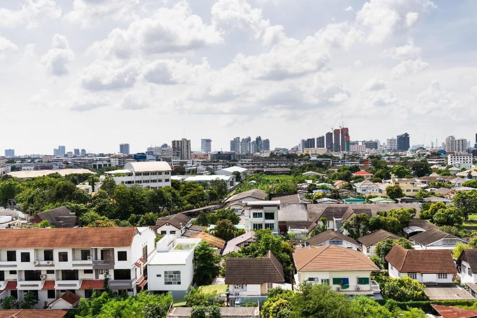 Two bedroom and one living room(business E ） Apartment in Bangkok