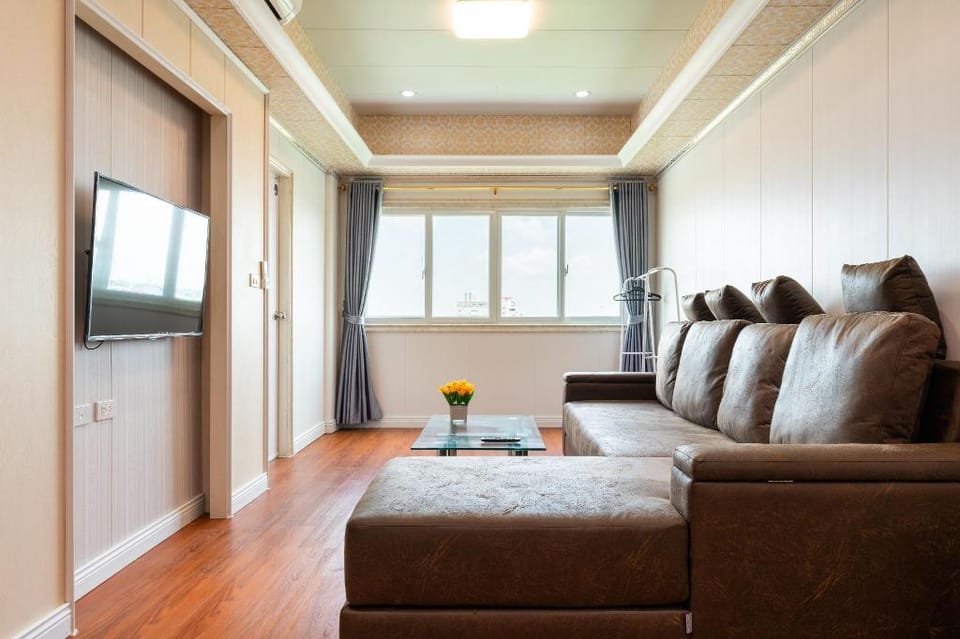 Two bedrooms and one living room(business A) Apartment in Bangkok