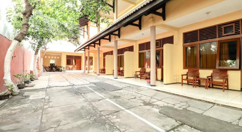 Hotel Bungurasih Syariah Hotel in Surabaya