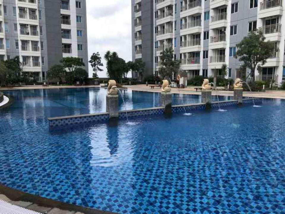 Comfy 2BR Apartment at Pakuwon Mall With Wifi Apartment in Surabaya