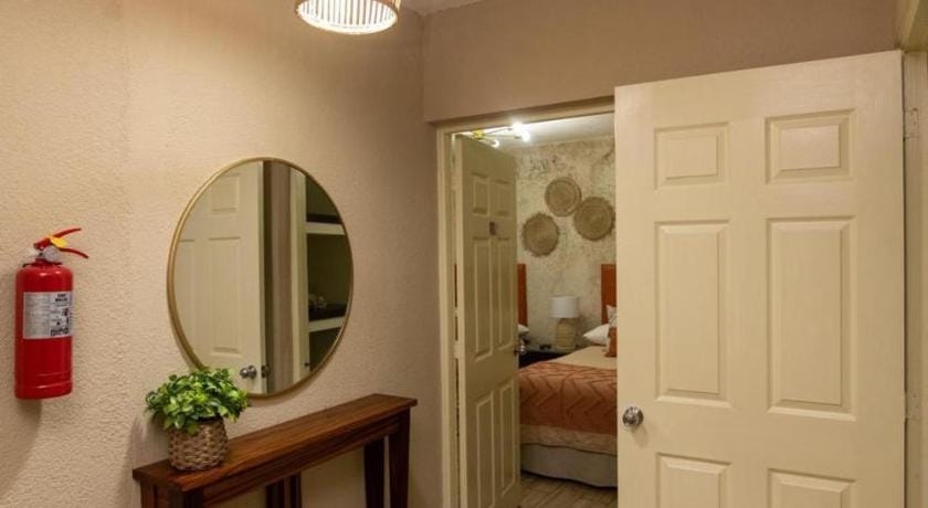 In and Out Hotel Hotel in Guatemala City
