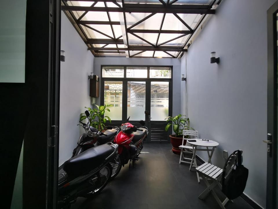 Sunshine Lofts with balcony 5 min to Bui Vien  Apartment in Ho Chi Minh City