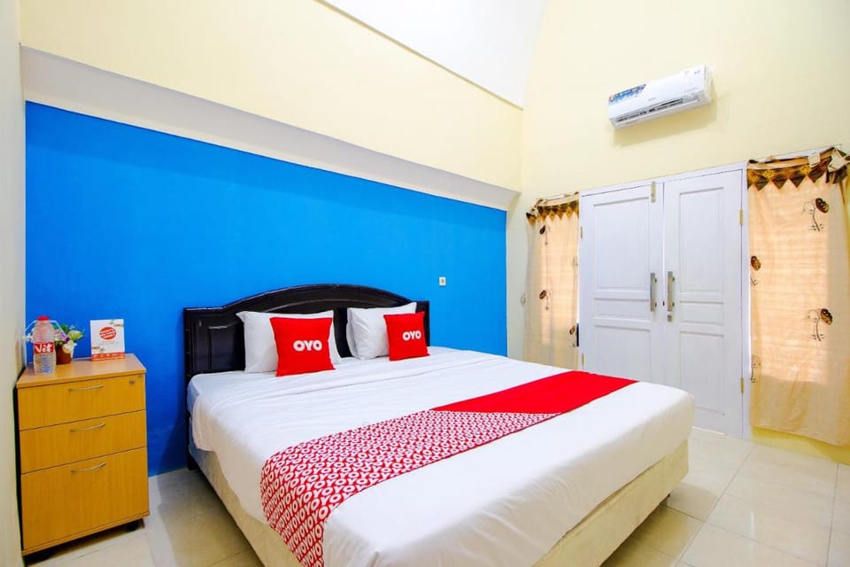 OYO 1643 Grand Monica Hotel in Yogyakarta