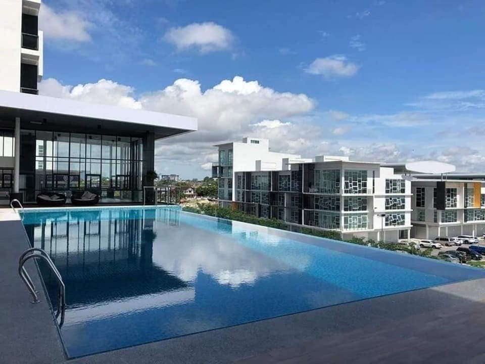 GALACITY 3BR Modern King Suite @ The Floorspace Apartment in Kuching
