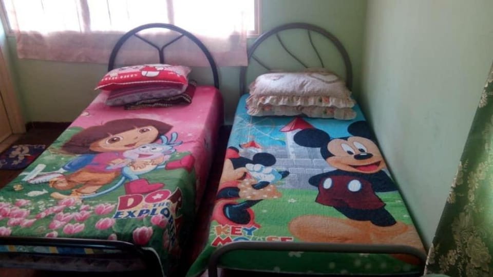 Munawwarah Guesthouse, Bukit Beruntung , Rawang Vacation rental in Selangor, Malaysia