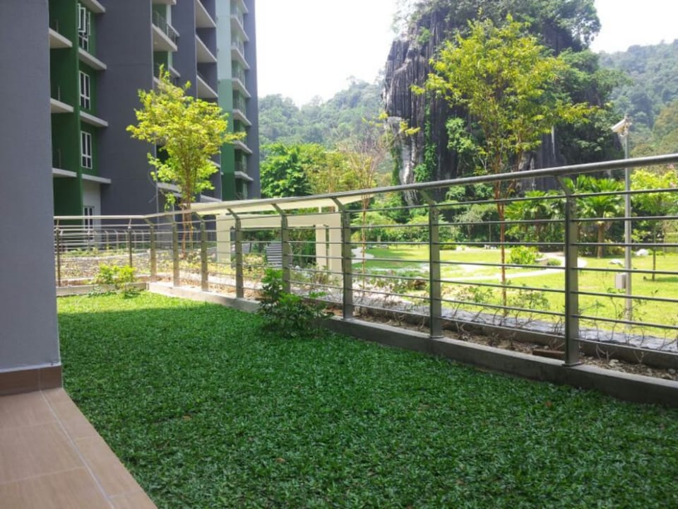 Condo Retreat Lakeside Ground Unit  Apartment in Perak