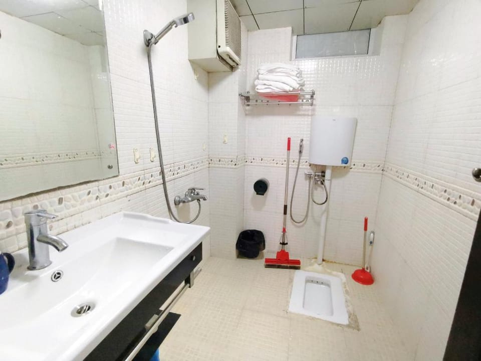 Guilin city. Bus direct  Long ridge, Lijiang river Apartment in China