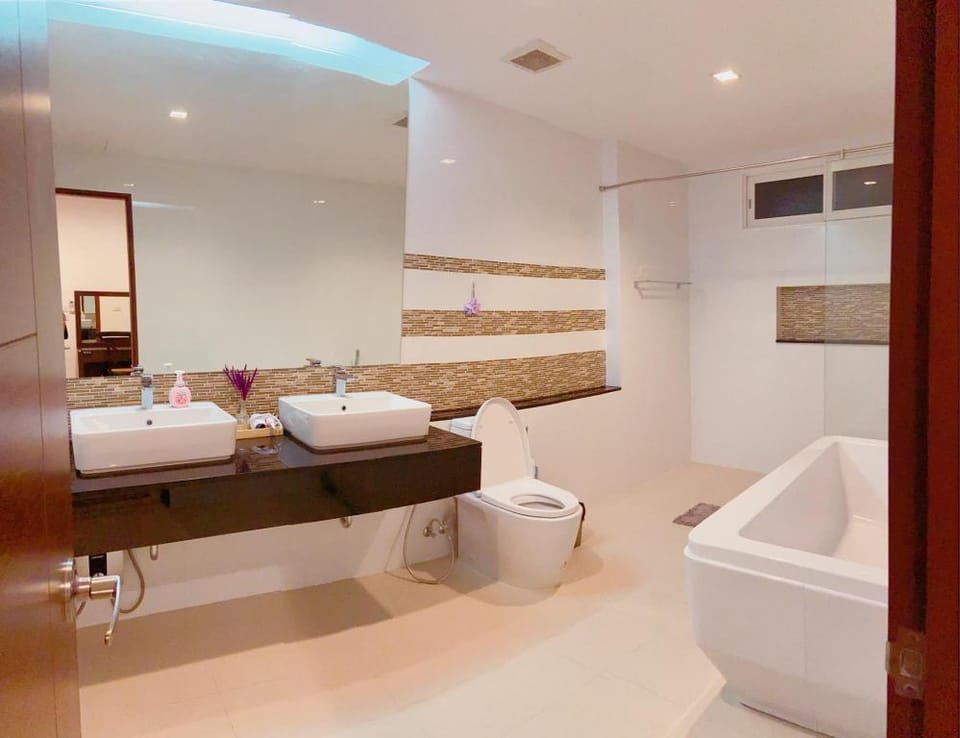 Hill home Villa in Phuket