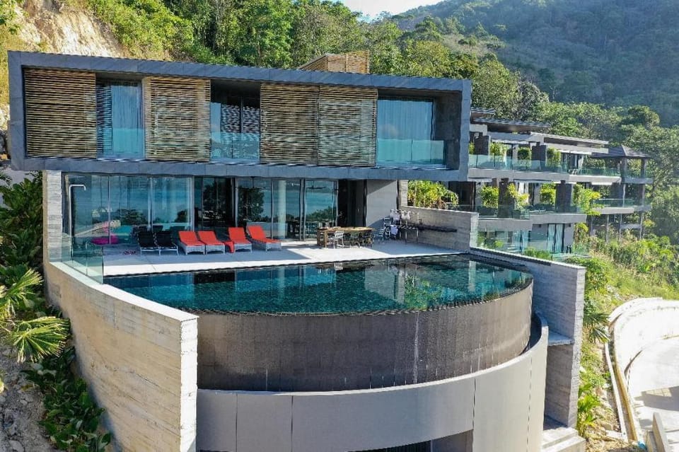 The Seascape Villa 3BR w/Infinity Pool &Ocean View Villa in Patong