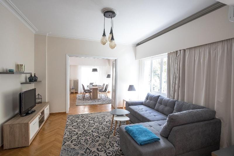 Kolonaki Chic Spacious Center Apartment Apartment in Athens