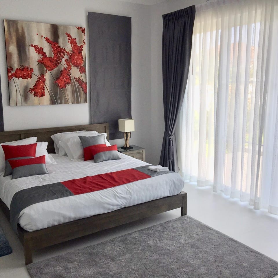 BRAND NEW  Luxury villa in a quiet neighborhood. Villa in Hua Hin District