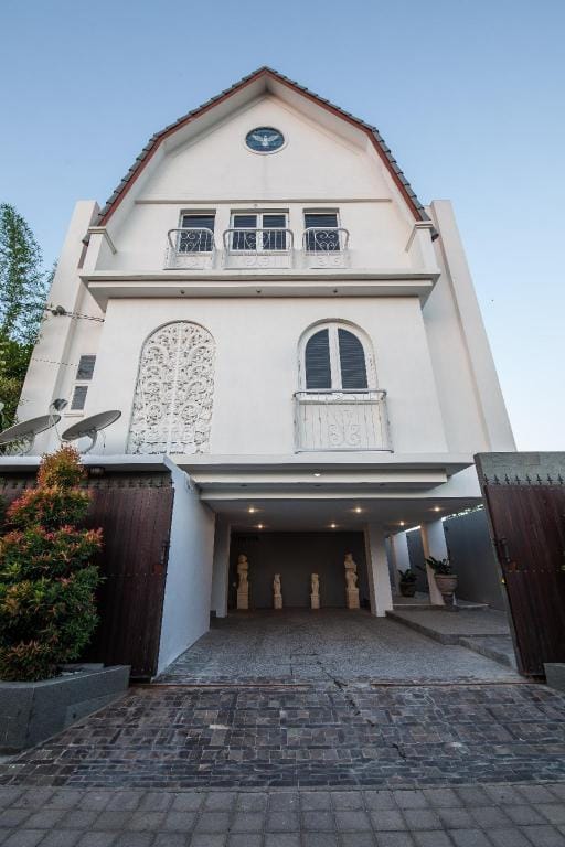 Batavia Residence Umalas (2 Bedrooms) Vacation rental in North Kuta