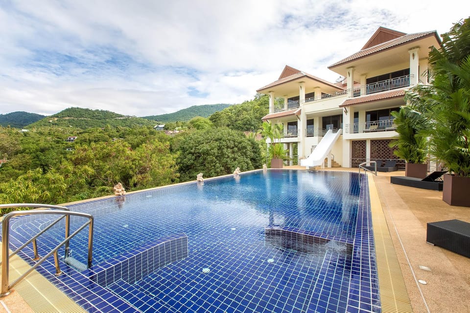 Villa Brussou-Luxury 3BR Villa with Waterslide Villa in Ko Samui