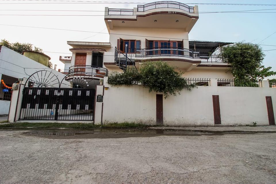 COMFORTABLE & ELEGANT STAY Apartment in Dehradun