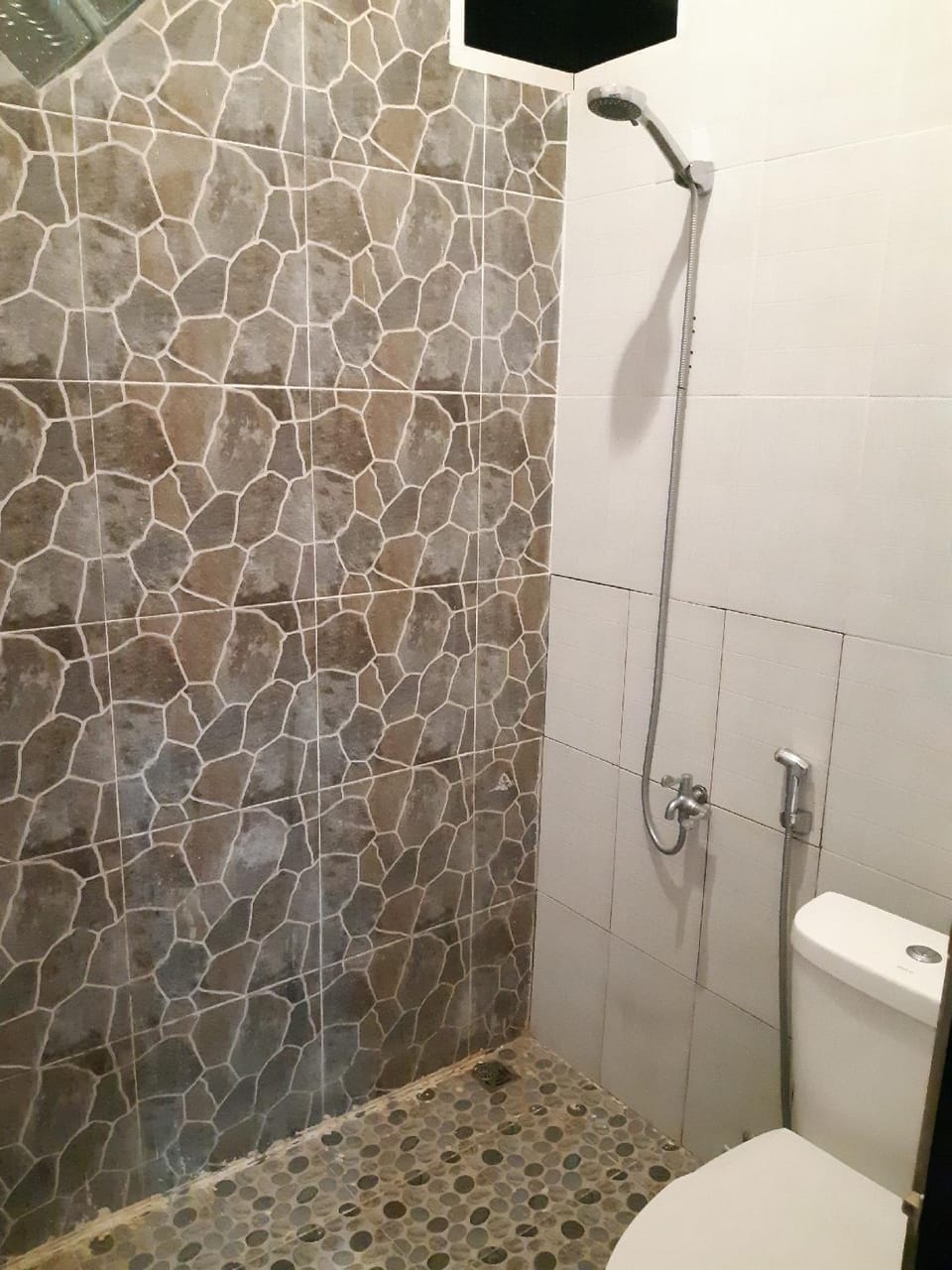 bis homestay  SYARIAH ( deluxe twin bed) room only Vacation rental in West Nusa Tenggara, Indonesia