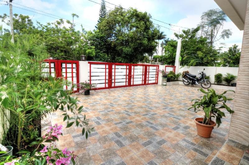 Tagaytay House near Lourdes Church Vacation rental in Tagaytay