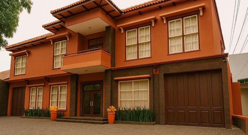 OYO 1740 Tekmira Residence Supratman Hotel in Bandung