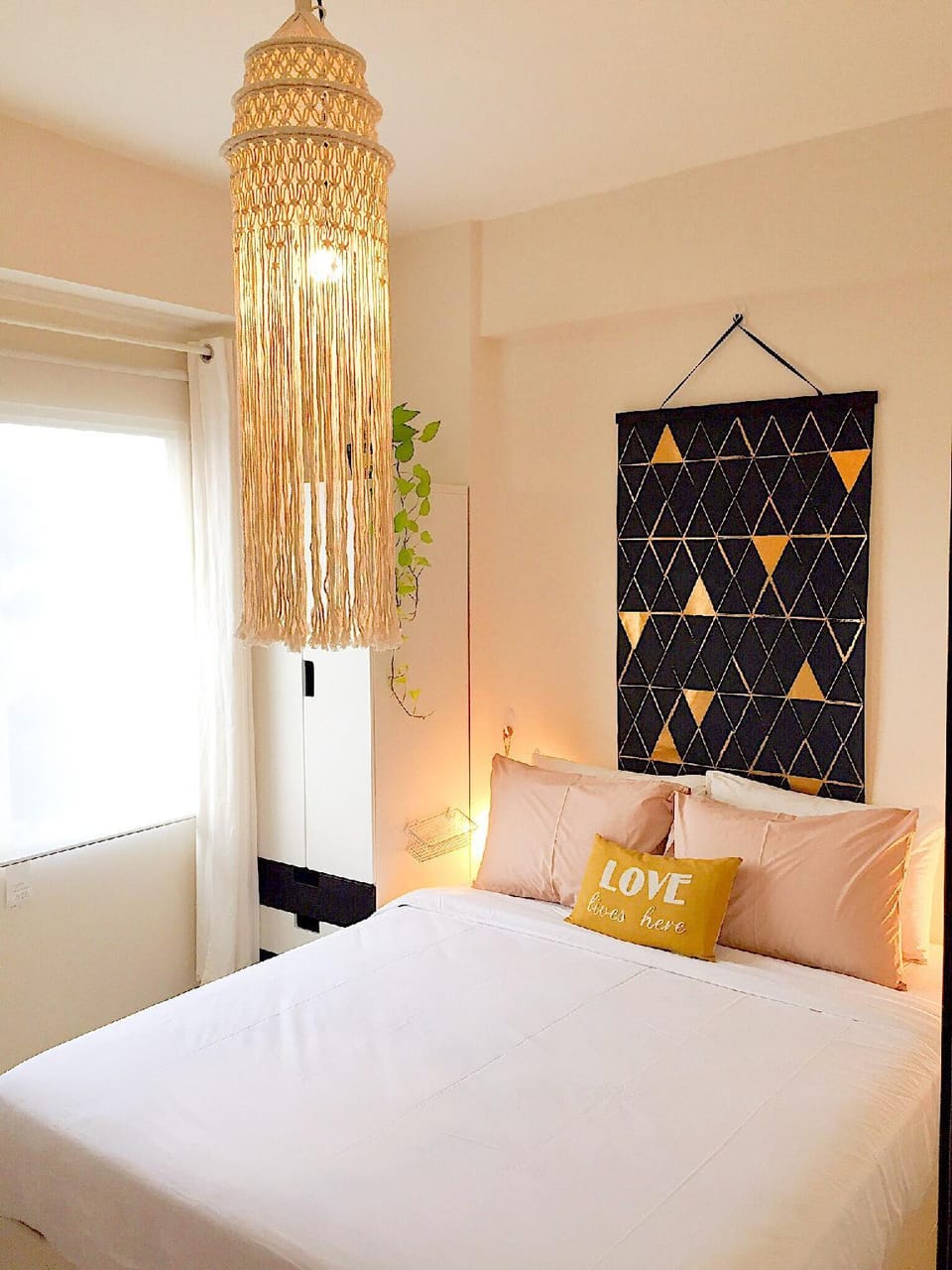 Cacti Room, 2BR 1 Bath at Galeri Ciumbuleuit Apartment in Parongpong