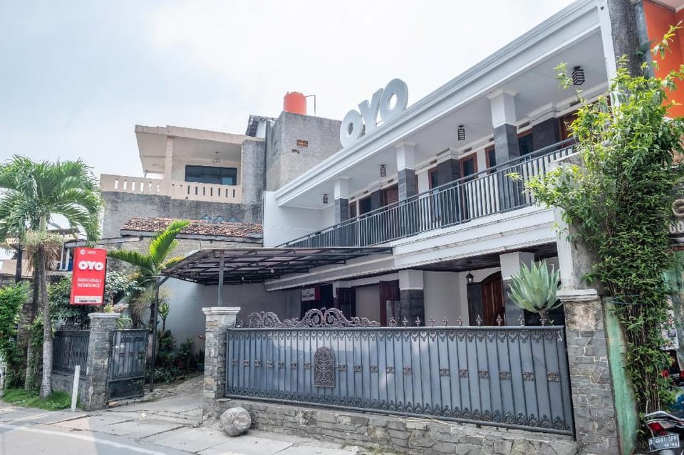 OYO 1859 Rancabali Residence Hotel in Bandung
