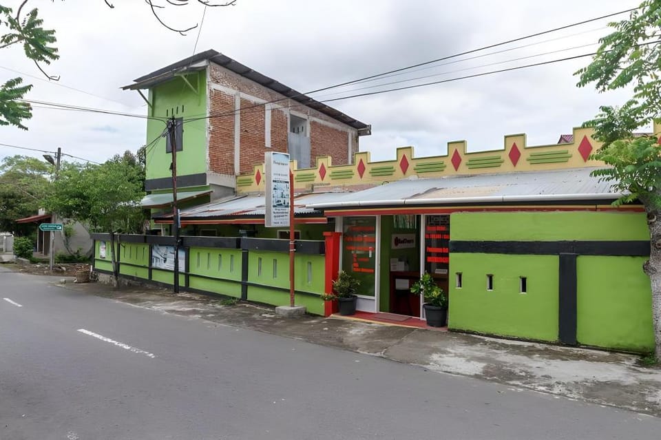 RedDoorz Syariah near Paradiso Beach Sabang Bed and Breakfast in Indonesia