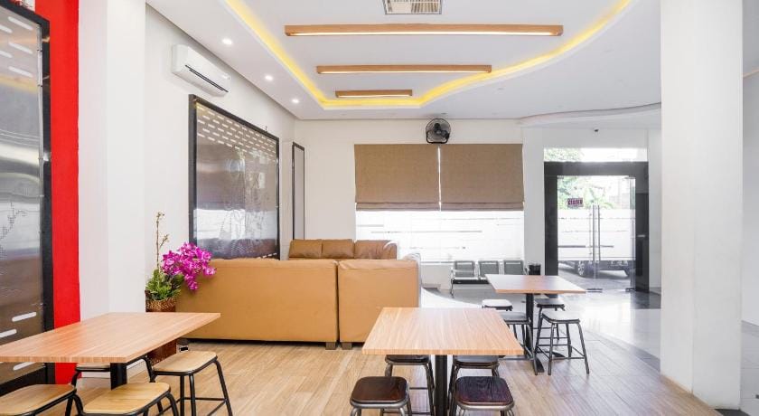 Pondok Indah Guesthouse Bed and Breakfast in Indonesia