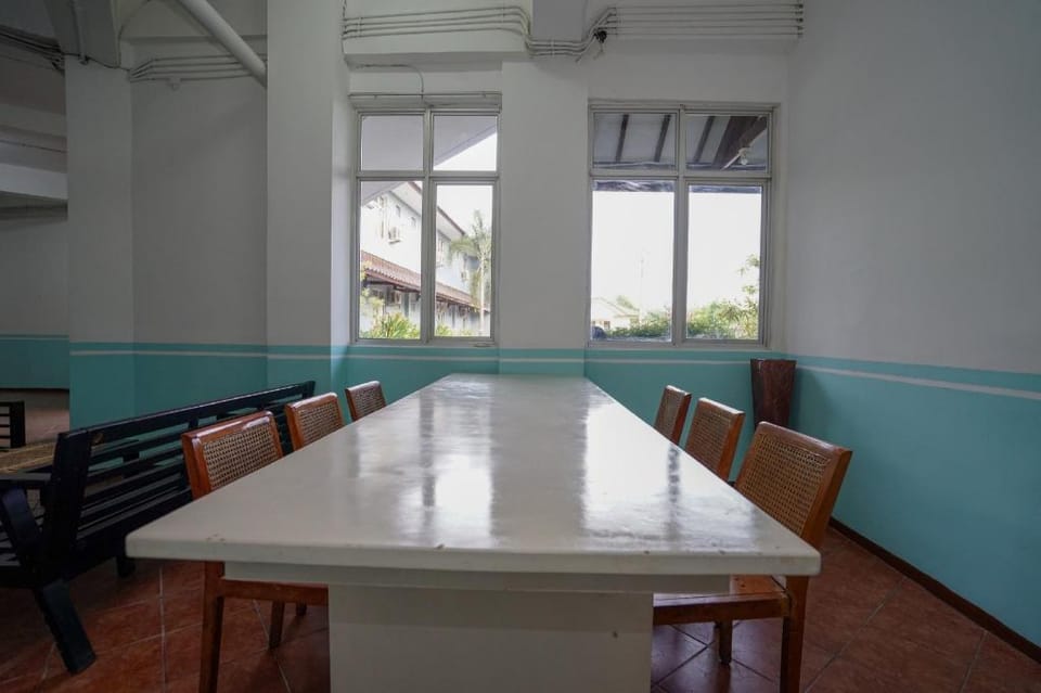 OYO 1844 Bravo Residence Hotel in Indonesia