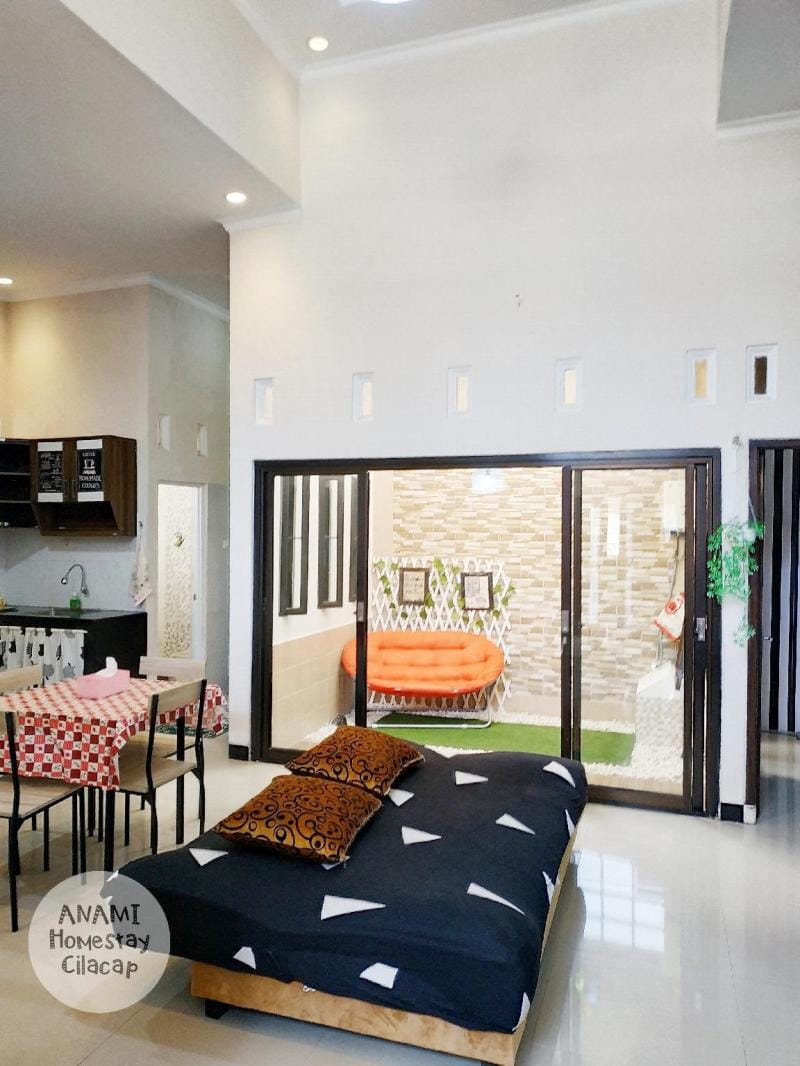 ANAMI Homestay Cilacap Vacation rental in Indonesia
