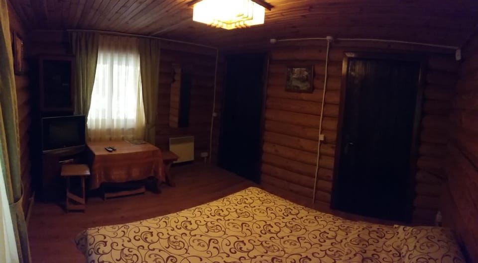 House #4 in the park area of Chernihiv Vacation rental in Ukraine
