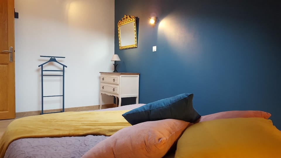 Cottage in a castle between vineyards and lavender Vacation rental in Provence-Alpes-Côte d'Azur