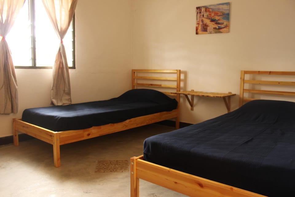 Three-Bedroom Homestay @ Tanjung Malim Vacation rental in Selangor, Malaysia