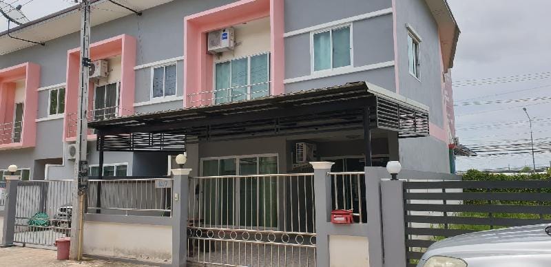 Amphawa Guest House Vacation rental in Thailand