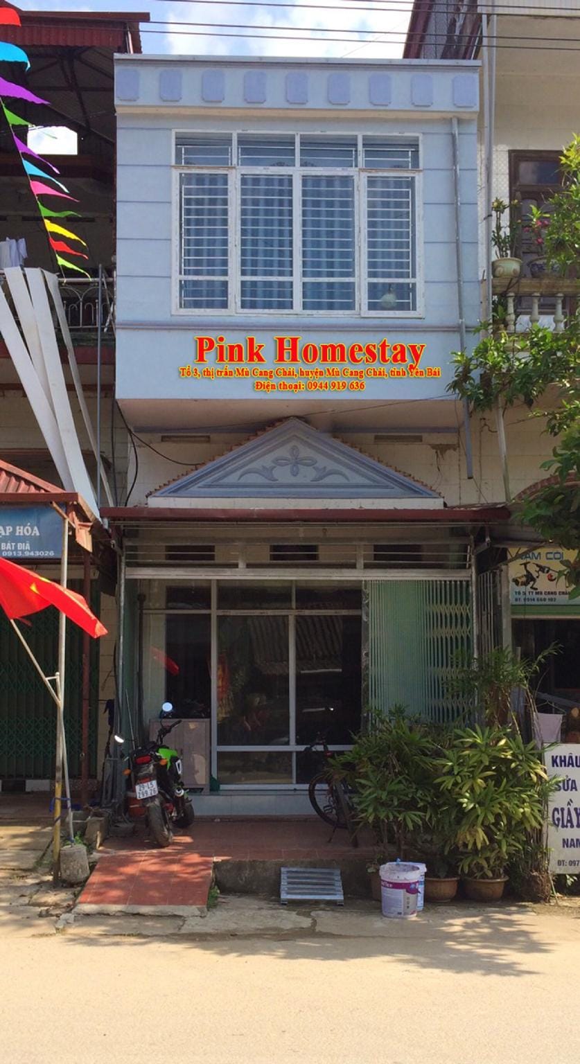 Pink Homestay Vacation rental in Laos