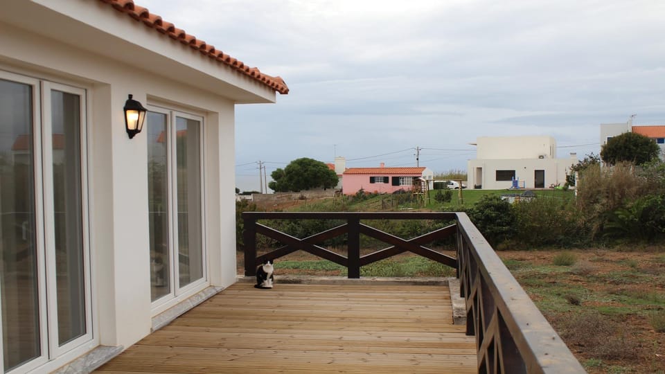 Barcas Bungalow Vacation rental in Lisbon District