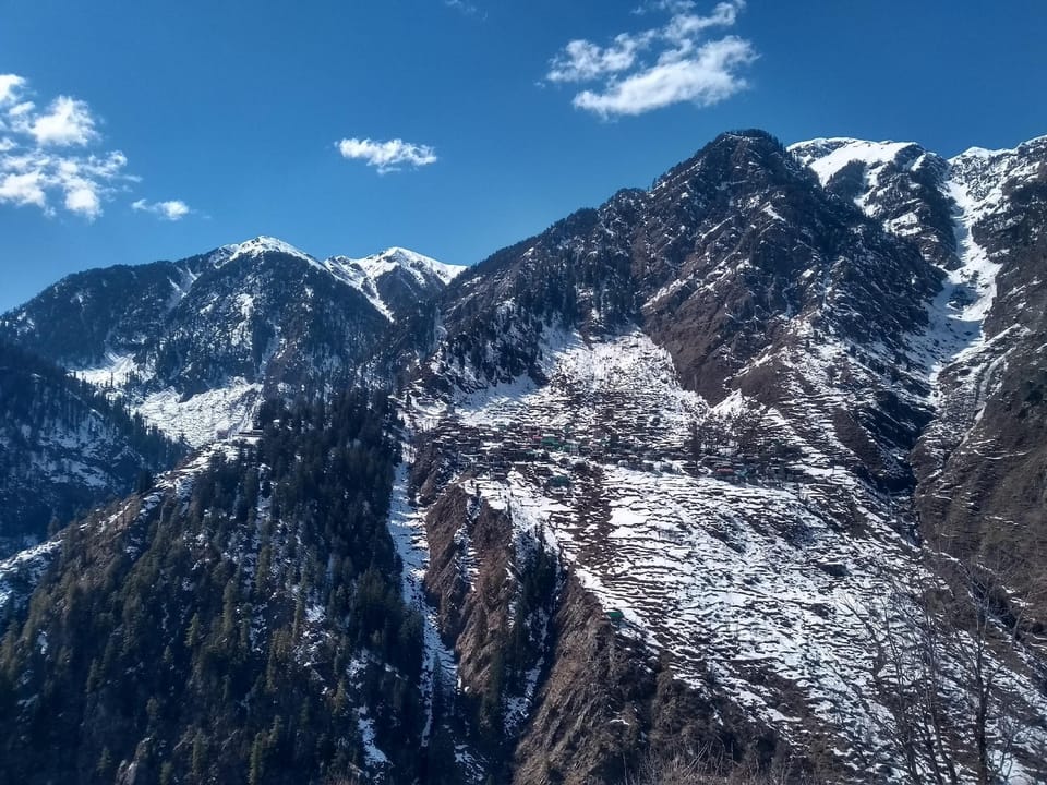 GOONJ COTTAGE... A small traditional house.! Vacation rental in Himachal Pradesh