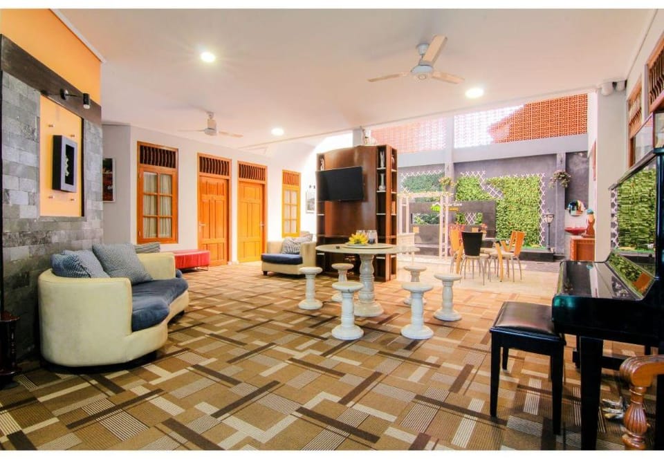Embe Enem Homestay Vacation rental in Yogyakarta