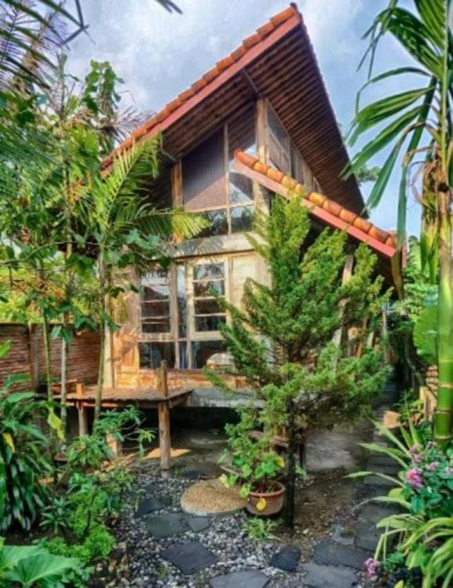 Lorong Homestay Vacation rental in Special Region of Yogyakarta