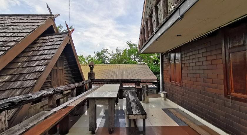Baan Lanna Resort Bed and Breakfast in Chon Buri Changwat