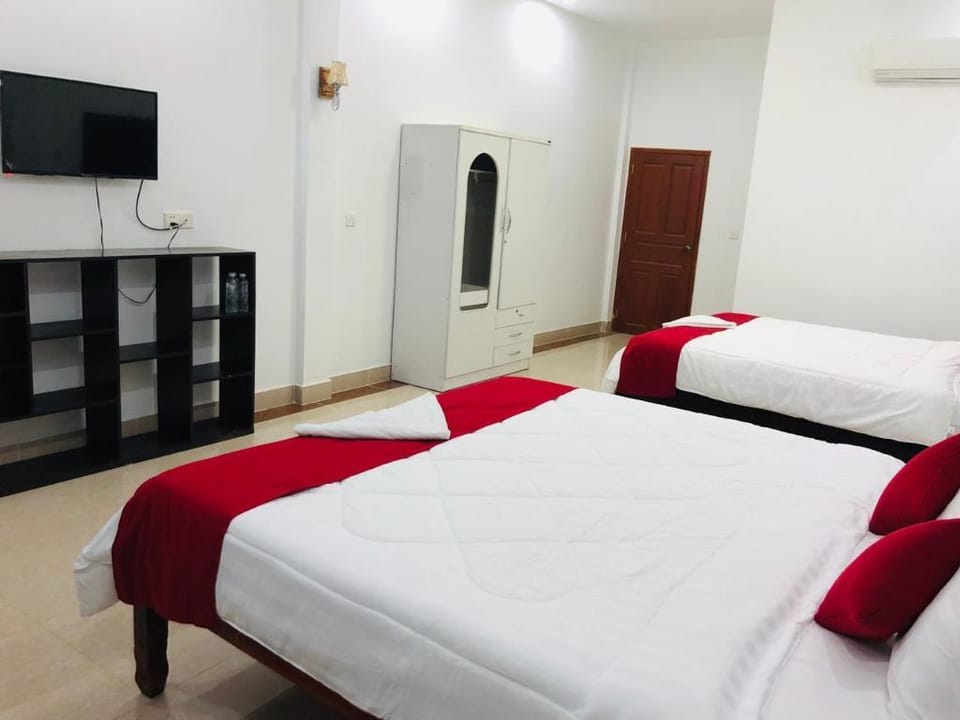 EZ Guesthouse Hotel in Phnom Penh Province