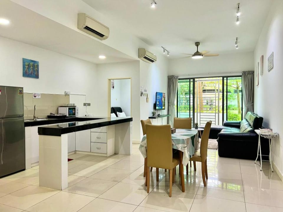 Capital O 90987 The Loft Residences Homestay @ Imago Shopping Mall 2 Hotel in Kota Kinabalu