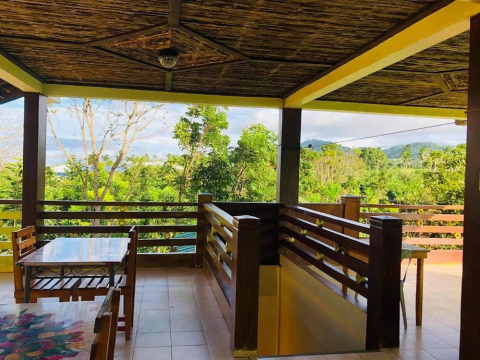Rachel's Bed and Breakfast Near Tagaytay Hotel in Tagaytay